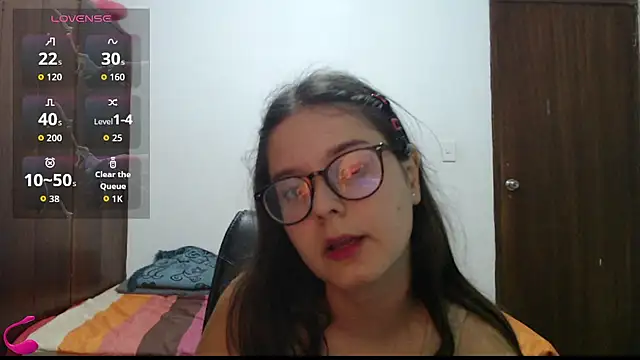 Snapshot of CarlaLorez chatting on July 29, 2026, 3:04 am CarlaLorez online show from July 29, 2026, 3:04 am