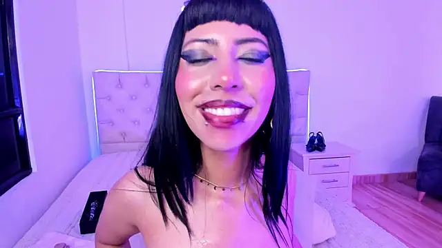 Snapshot of Nina_fox_0691 chatting on May 16, 2026, 12:18 am Nina fox 0691 online show from May 16, 2026, 12:18 am