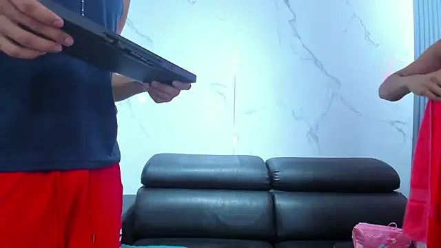 Little nicoll online show from April 26, 2026, 7:06 am