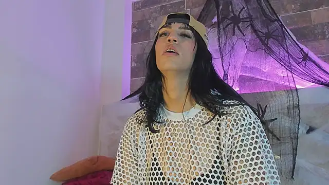 tahhlia rouge online show from October 23, 2025, 7:12 pm