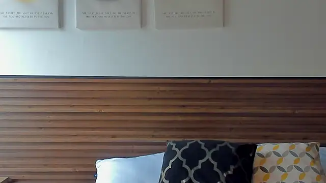 Kitty Bombon online show from October 12, 2025, 8:08 pm