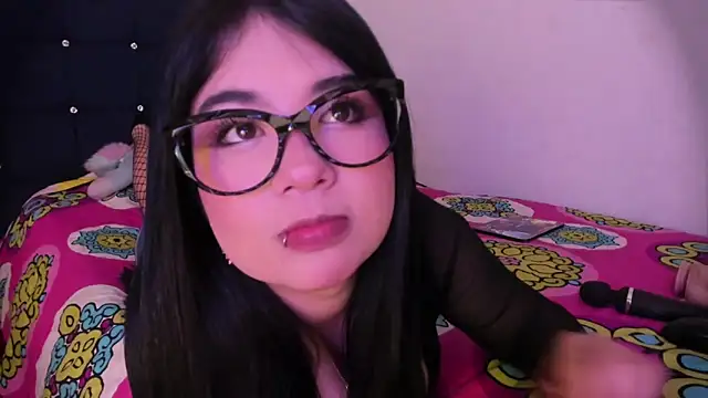 Lilith salvatoree online show from November 4, 2025, 1:54 pm