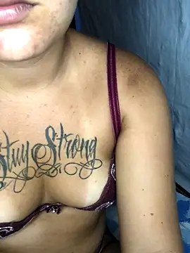 AliceXmoore online show from December 5, 2025, 3:20 pm