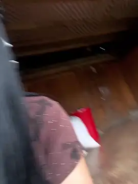 miemie-xx online show from October 23, 2025, 8:02 am