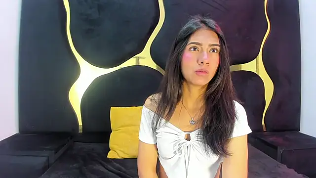 Mia clark18 online show from November 8, 2025, 4:18 pm