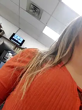 Cassaroll333 online show from October 29, 2025, 3:36 pm