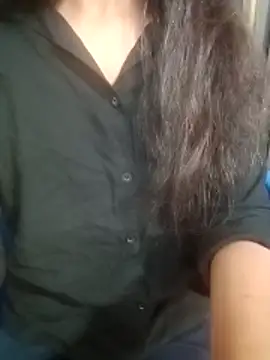 Mahi677 online show from November 13, 2025, 4:44 am