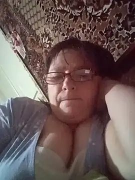 MilaCold5443 online show from December 18, 2025, 4:46 pm