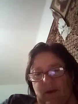 MilaCold5443 online show from April 21, 2026, 6:23 pm