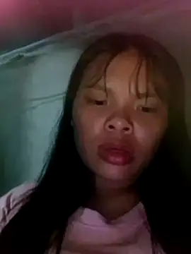 hello-cute online show from October 11, 2025, 1:42 pm