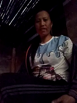 jerry-xx online show from December 15, 2025, 5:01 am