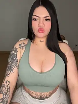 dulcemarianh  online show from February 12, 2026, 8:20 am