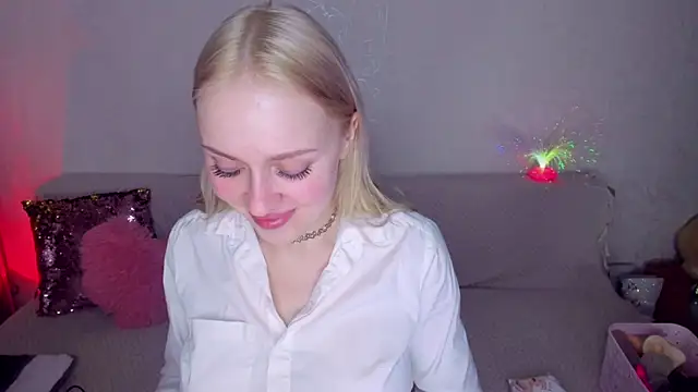 CeaneLino online show from February 11, 2026, 4:12 pm