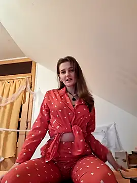 Nika aa online show from October 28, 2025, 2:42 pm