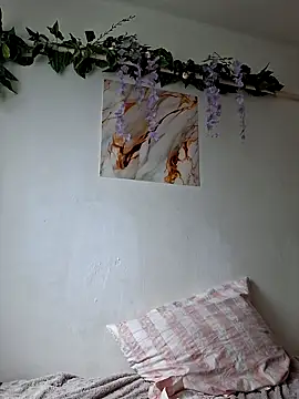 Nika aa online show from April 21, 2026, 10:10 am