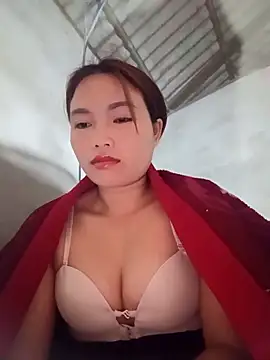 Rabbit-small online show from November 21, 2025, 4:16 pm