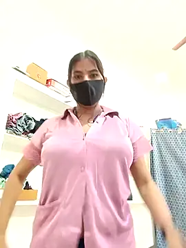 Hot radhaji online show from February 18, 2026, 3:57 am