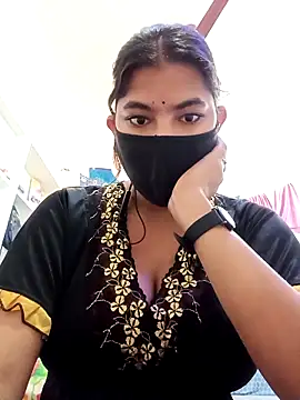 Hot radhaji online show from February 22, 2026, 1:51 am