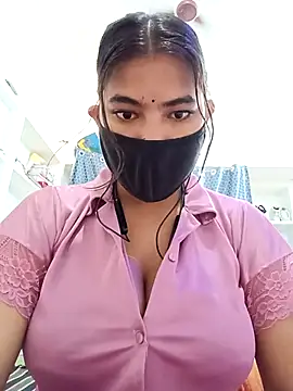 Hot radhaji online show from March 12, 2026, 1:45 am