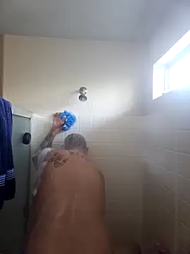 B1GLO online show from November 12, 2025, 3:23 pm