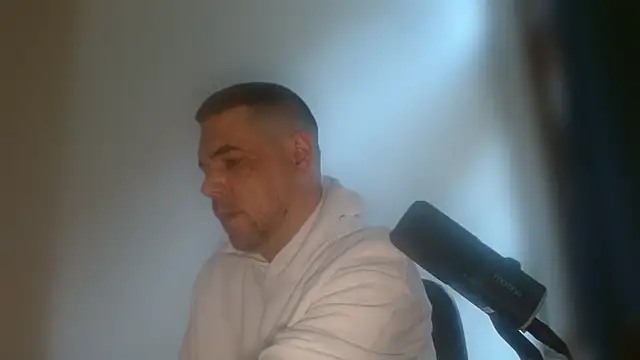 chibrax918 online show from May 21, 2026, 7:59 am