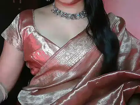 Royal zara online show from March 9, 2026, 3:05 pm