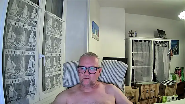 macdut67 online show from May 3, 2026, 11:22 pm