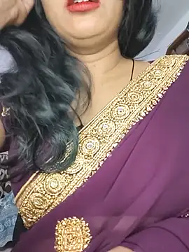Snapshot of Janu-hasena chatting on July 17, 2026, 5:40 pm Janu-hasena online show from July 17, 2026, 5:40 pm