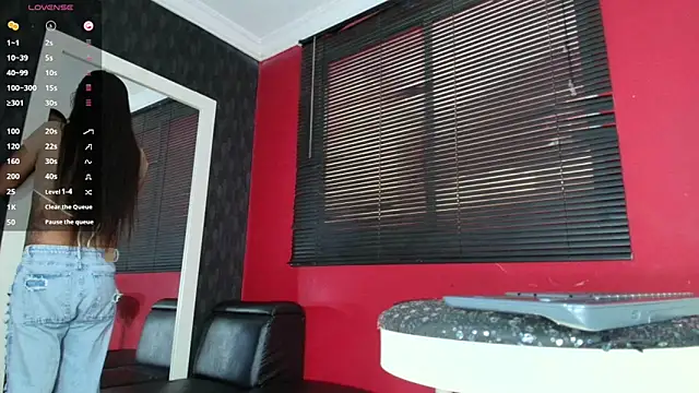 Alisson Steelersexy online show from April 6, 2026, 7:59 pm