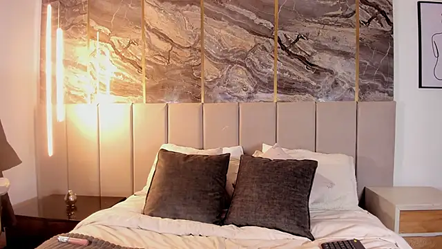 Isabella LaRue online show from October 8, 2025, 7:22 pm