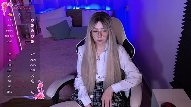 sofiisun online show from November 13, 2025, 2:10 am