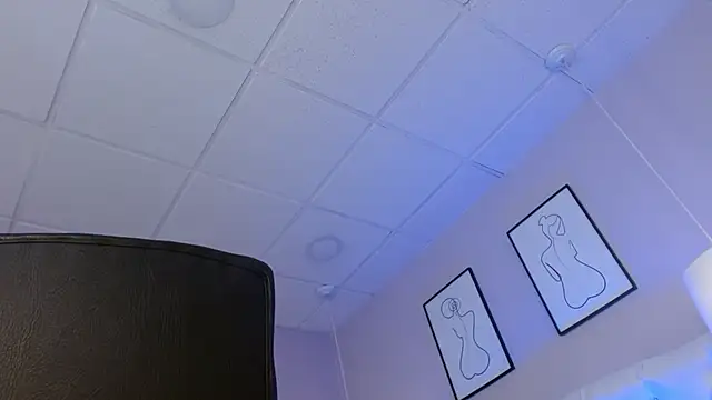 Snapshot of Rosee20_ chatting on December 5, 2025, 3:15 am Rosee20 online show from December 5, 2025, 3:15 am