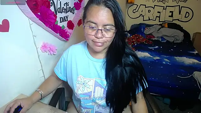 Miss  kendra  online show from April 15, 2026, 1:45 am