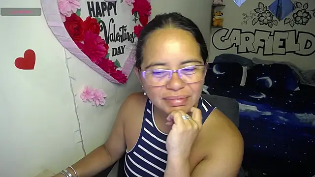 Snapshot of Miss__kendra_ chatting on May 7, 2026, 11:37 am Miss kendra online show from May 7, 2026, 11:37 am
