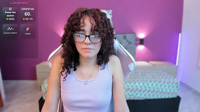 Dulcee Gaby online show from April 21, 2026, 7:28 pm