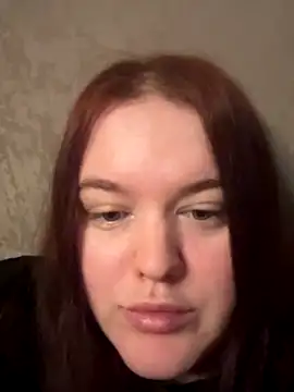 Snapshot of IvorySnowW chatting on December 2, 2025, 6:36 pm IvorySnowW online show from December 2, 2025, 6:36 pm