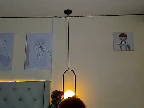 Chloe Celeste online show from November 1, 2025, 2:13 am