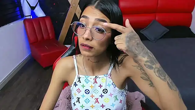 Snapshot of KarlaSlutSkinny__ chatting on July 9, 2026, 9:19 pm KarlaSlutSkinny online show from July 9, 2026, 9:19 pm