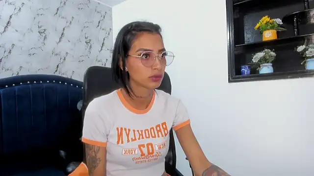 Snapshot of KarlaSlutSkinny__ chatting on July 29, 2026, 8:29 pm KarlaSlutSkinny online show from July 29, 2026, 8:29 pm