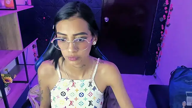 Snapshot of KarlaSlutSkinny__ chatting on July 30, 2026, 8:19 pm KarlaSlutSkinny online show from July 30, 2026, 8:19 pm