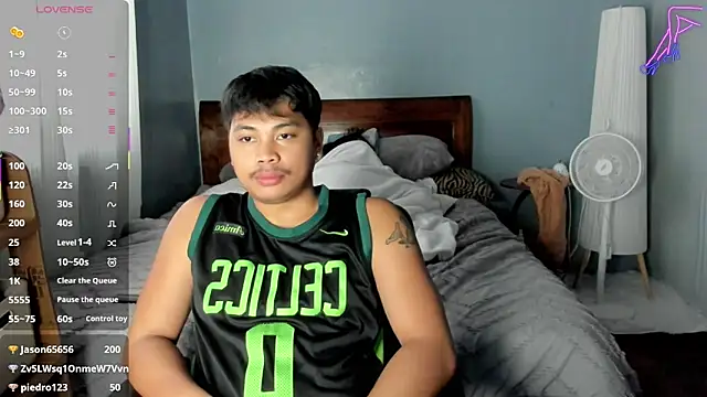 Snapshot of LuisitoJuancho55 chatting on December 21, 2025, 12:40 am LuisitoJuancho55 online show from December 21, 2025, 12:40 am