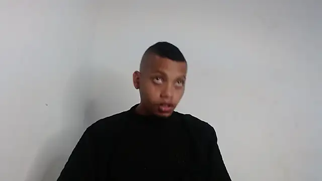 Snapshot of drako_monster chatting on June 22, 2026, 8:17 pm drako monster online show from June 22, 2026, 8:17 pm