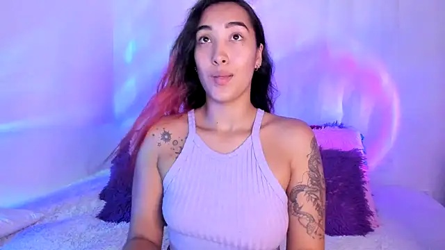Snapshot of HeidyRousse chatting on June 11, 2026, 11:03 pm HeidyRousse online show from June 11, 2026, 11:03 pm