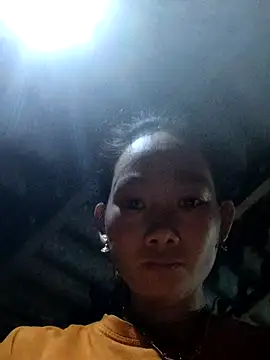 gio-thu online show from October 18, 2025, 1:12 pm