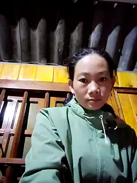 gio-thu online show from November 11, 2025, 2:17 pm