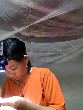 Snapshot of gio-thu chatting on June 21, 2026, 3:14 pm gio-thu online show from June 21, 2026, 3:14 pm