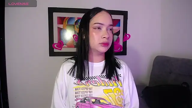 Kari Ruiz  online show from February 25, 2026, 9:02 pm