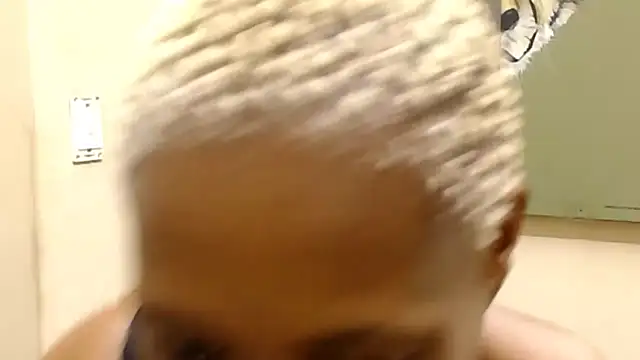 SEXYMUMU online show from November 27, 2025, 8:00 pm