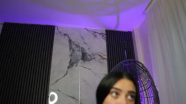 RachelRavee online show from November 28, 2025, 5:32 am