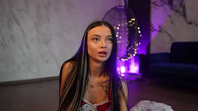 RachelRavee online show from February 25, 2026, 5:17 am